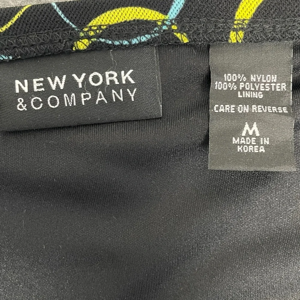 Vintage Y2K New York & Co. Black mesh stretchy geometric print mini skirt mod S